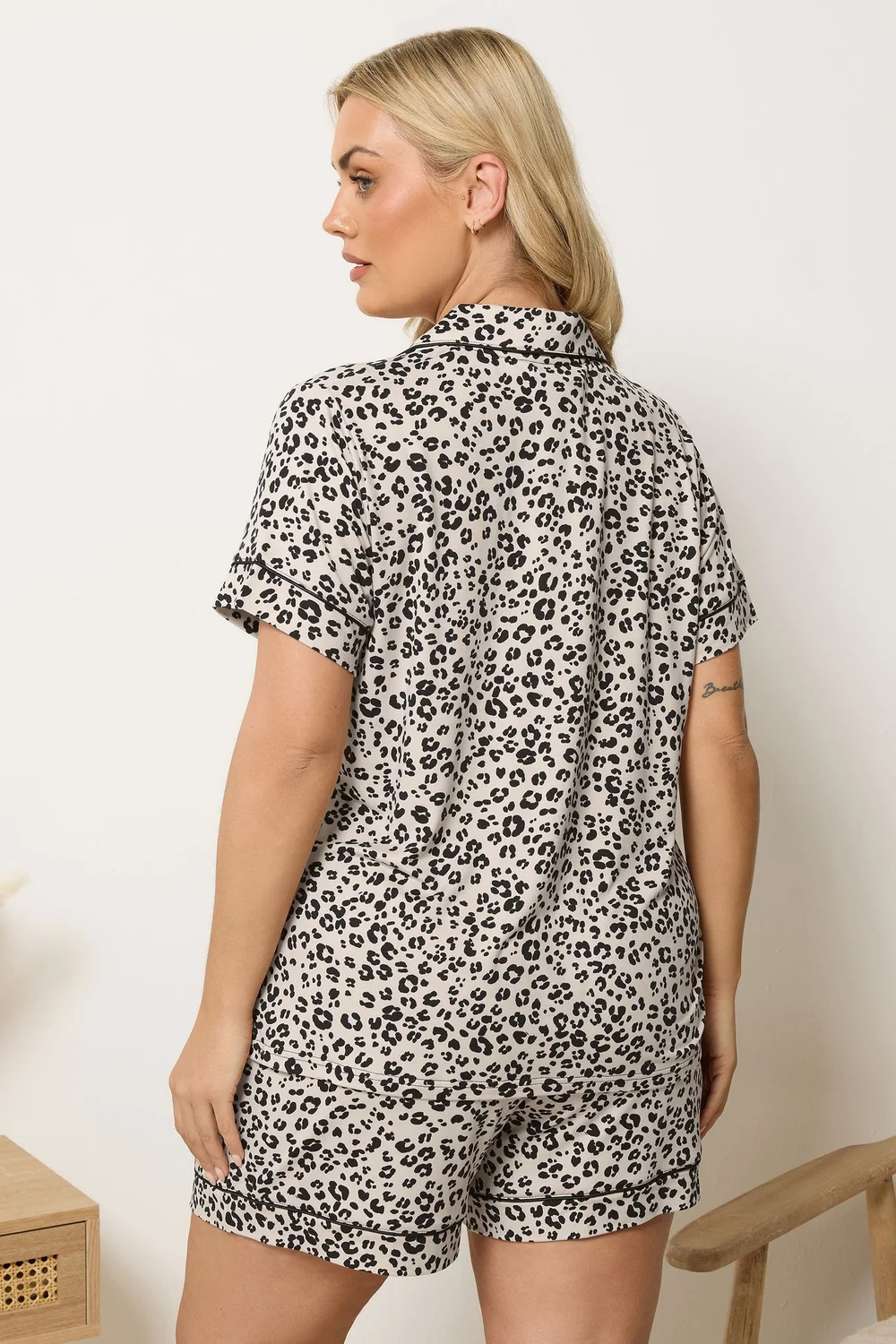 Yours Curve Natural Brown Leopard Print Soft Touch Pyjama Set - 34-36 Image 4