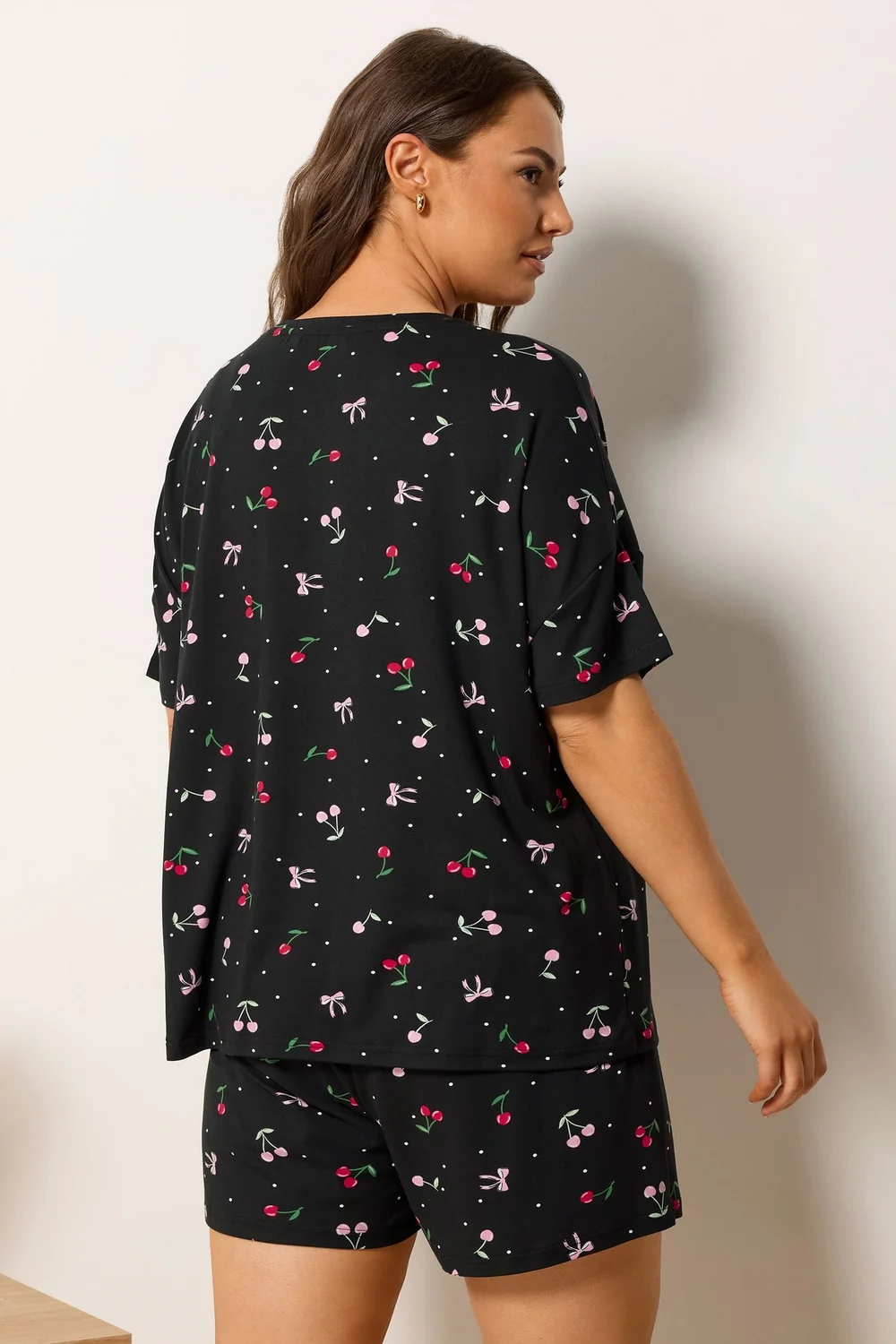 Yours Curve Black Cherry & Bows Short Pyjama Set - 34-36 Image 3
