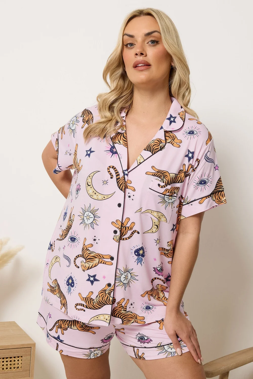 Yours Curve Pink Soft Touch Celestial Short Pyjama Set - 26-28 Image 1
