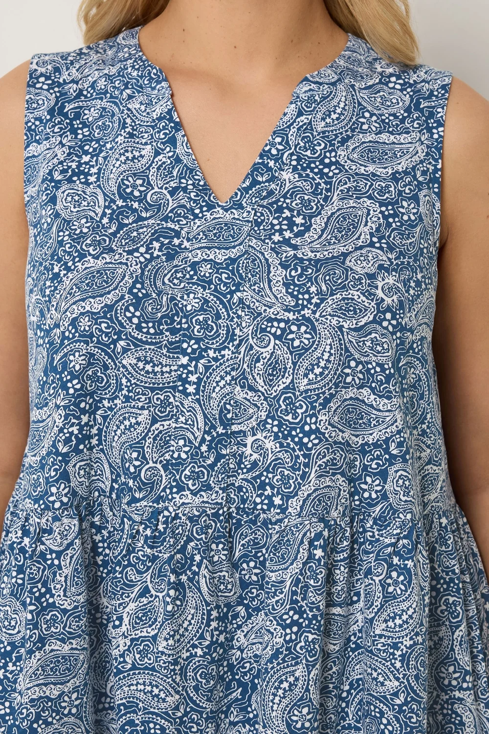 Yours Curve Blue Paisley Notch Neck Vest Top - 14 Image 4