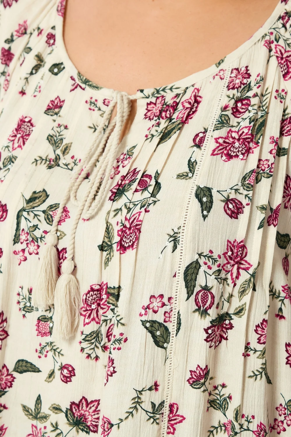 Yours Curve Ivory White Floral Tie Detail Top - 34-36 Image 4