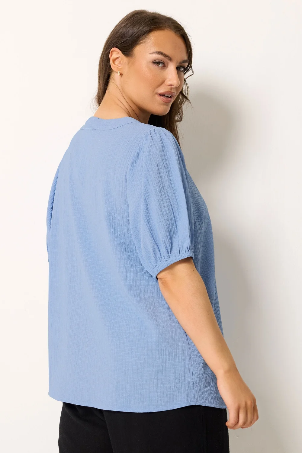 Yours Curve Blue Button Textured Blouse - 22-24 Image 3
