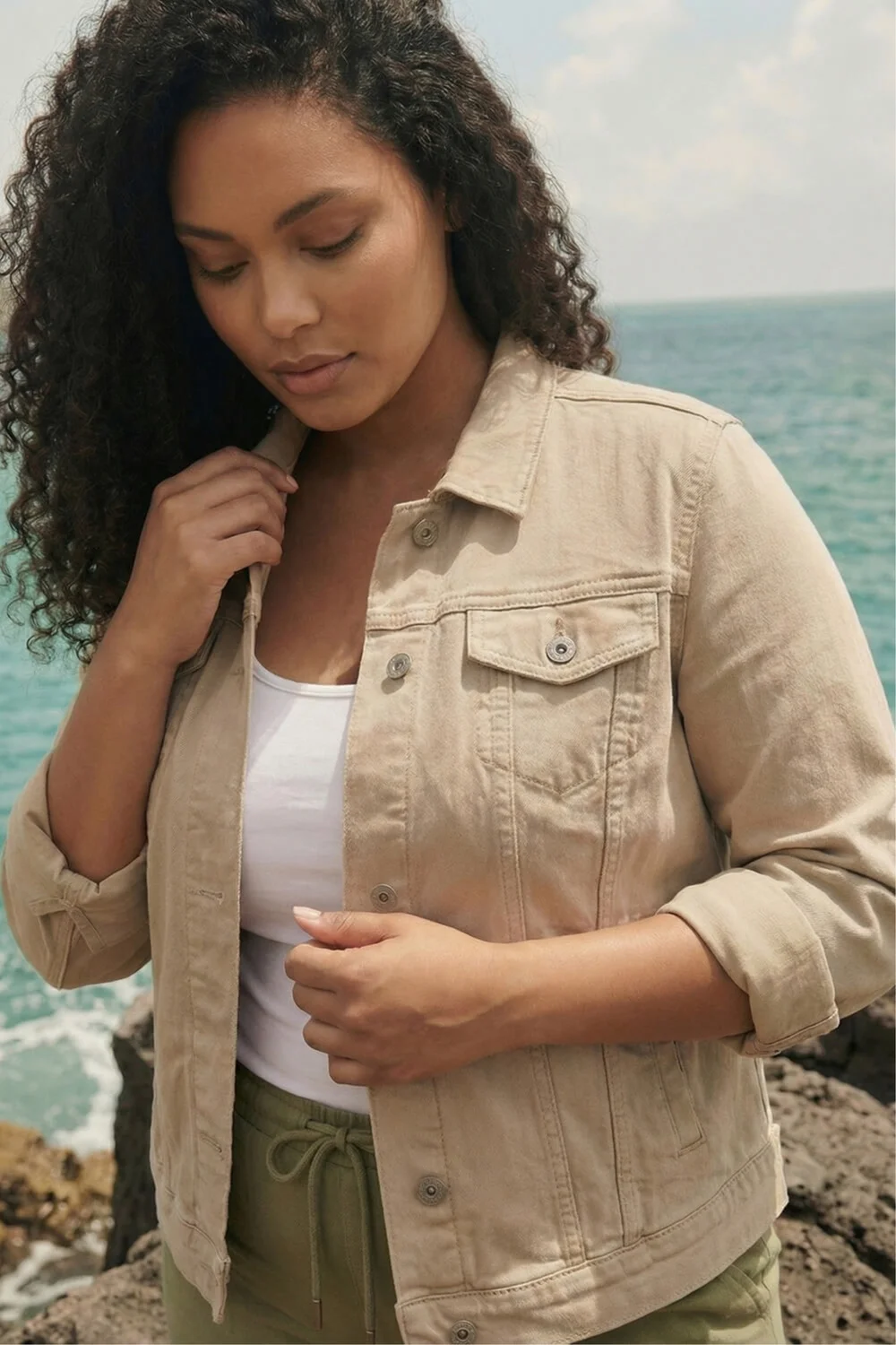 Roman Natural Curve Mid Wash Denim Jacket - 22-24 Image 1