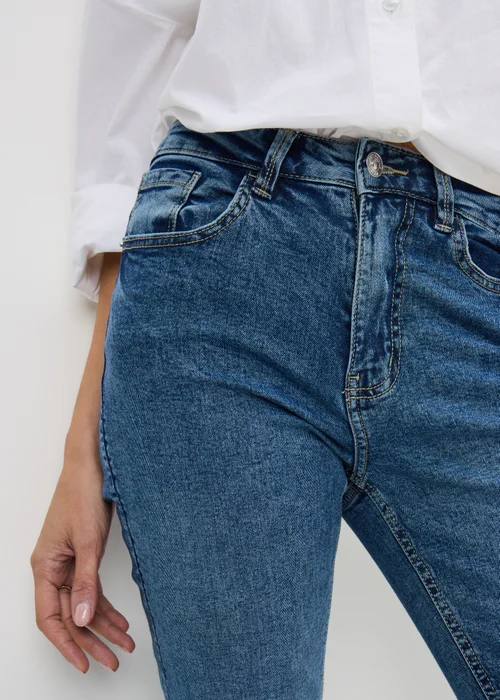 Mid Wash Straight Leg Jeans - Size 24 29 leg Image 3