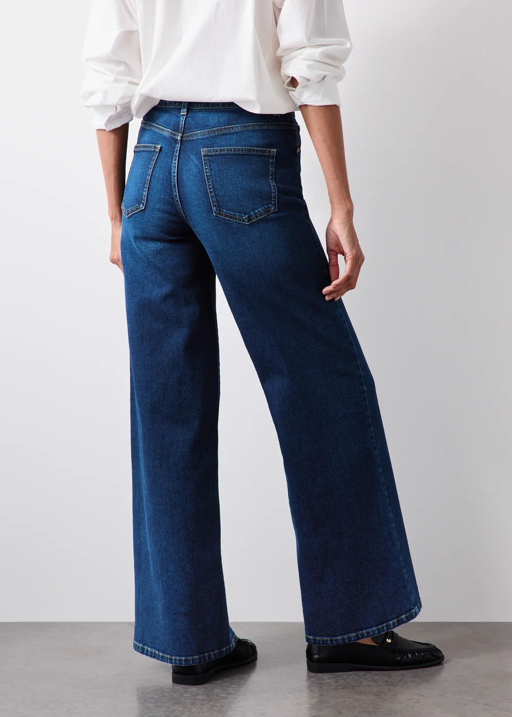 Blue Dark Wash Stretch Straight Leg Jeans - 24/L29 Image 2