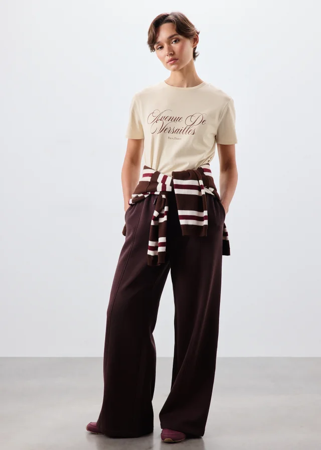 Cream Avenue Graphic T-Shirt