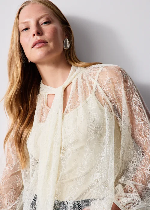 Cream Lace Tie Neck Blouse - 8 Image 3
