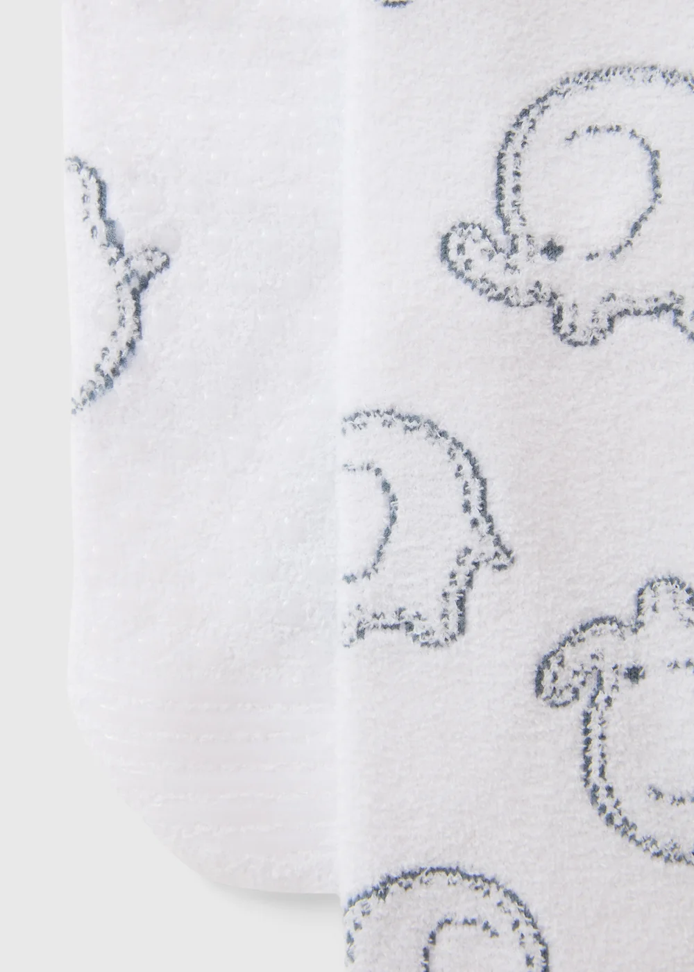 Alder Hey Kids White Cosy Socks (Younger 6-Older 6.5) - 6-8.5 Image 3