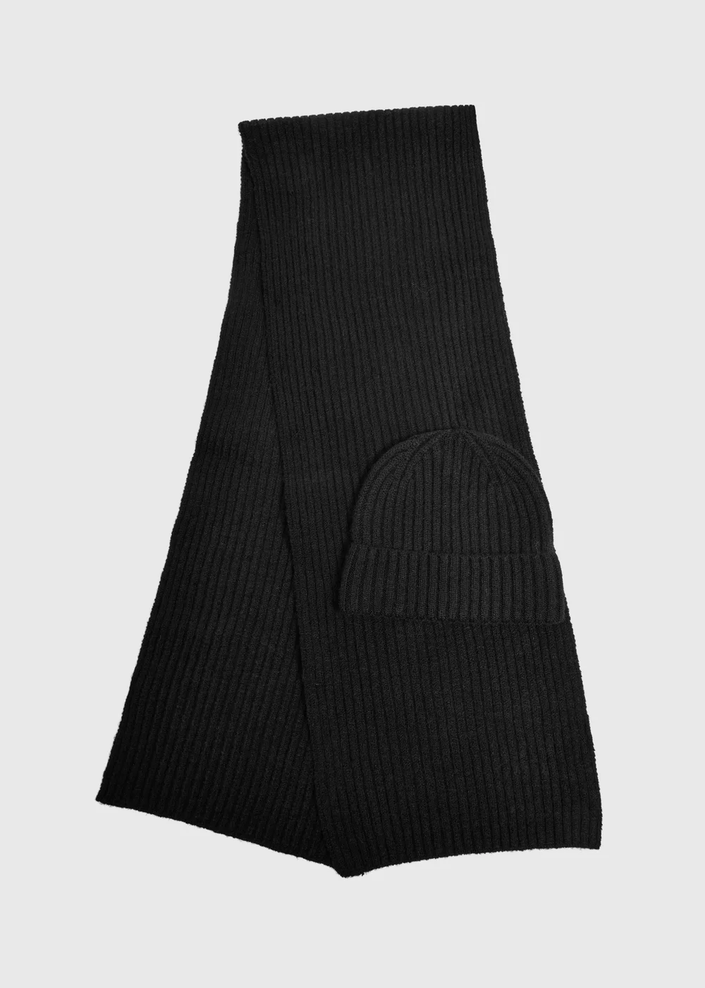 Black Hat & Scarf Set - One Size Image 1