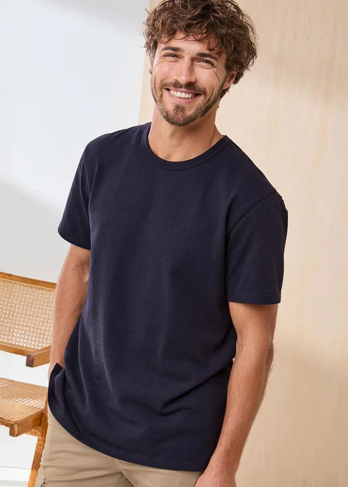 Cotton Traders Signature Blue Seersucker T-Shirt - 2XL Image 2