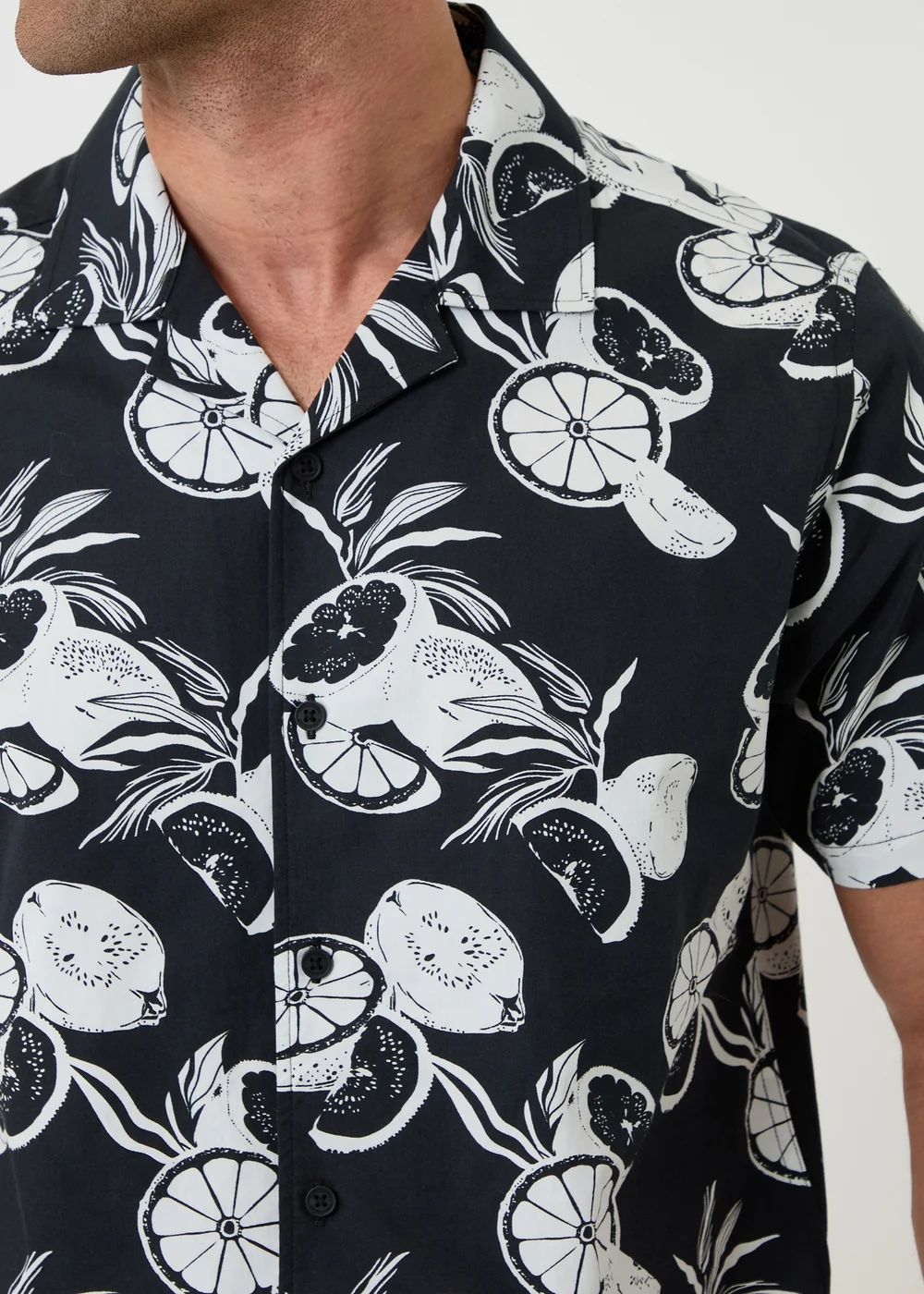 Threadbare Black Citrus Print Cotton Short Sleeve Shirt - XL Image 4
