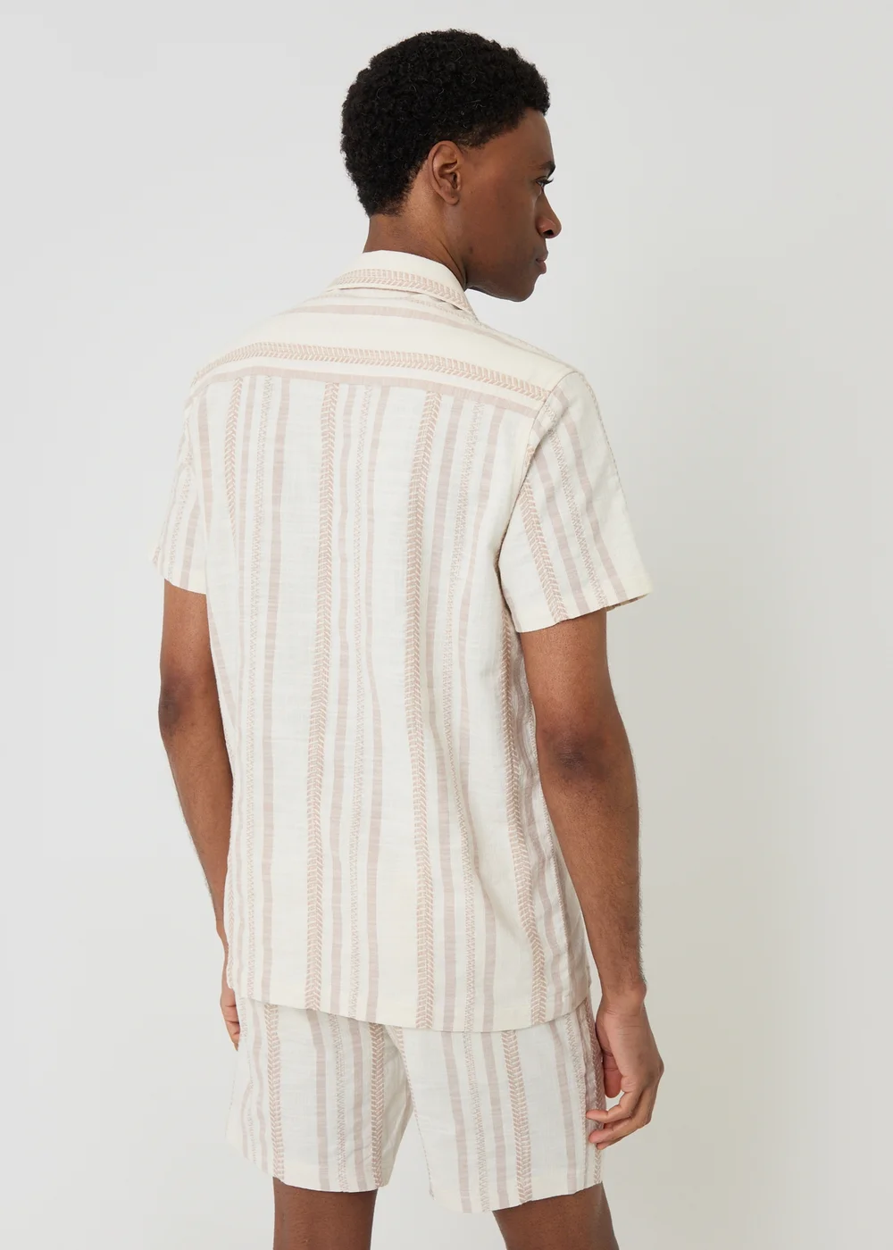 Threadbare Stone Chevron Stripe Cotton Short Sleeve Shirt - L Image 2