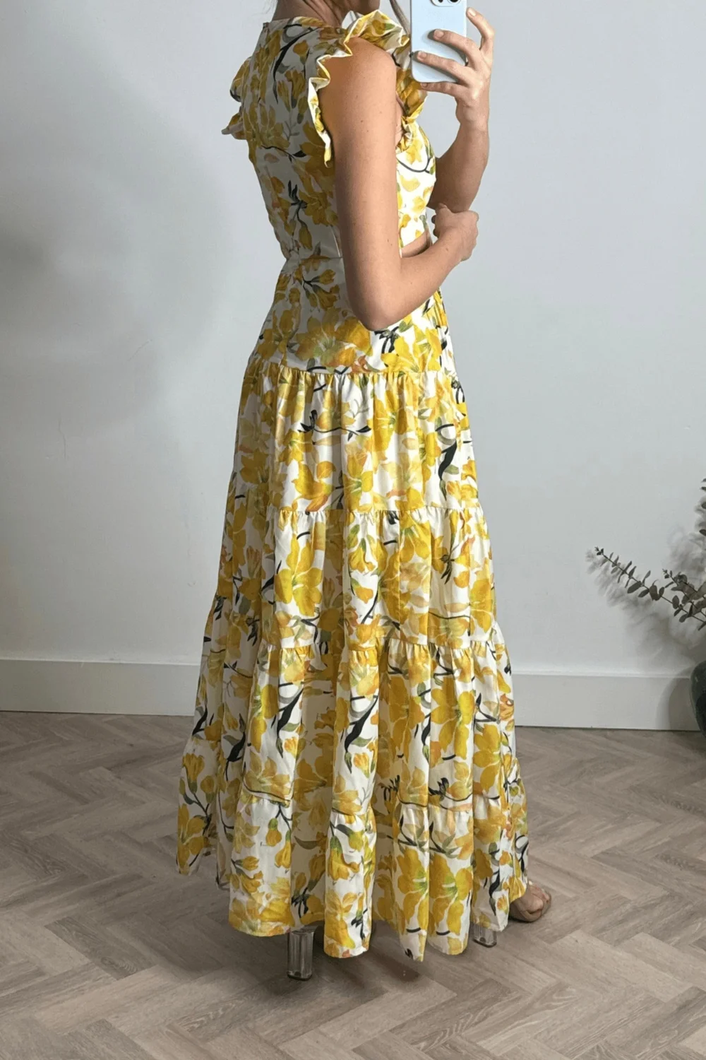 Style Cheat Lemon Floral Indie Cut Out Frill Maxi Dress - 18 Image 3