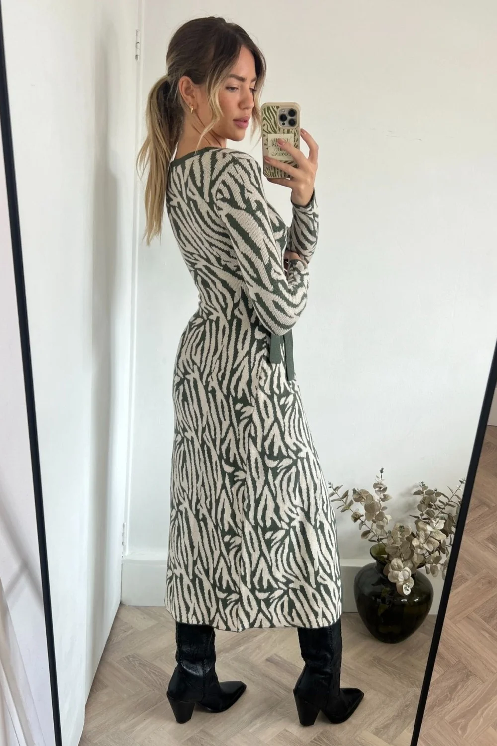Style Cheat Khaki Renee Zebra Jacquard Knitted Midaxi Dress - 6 Image 6