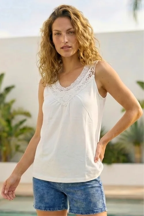 Roman Ivory Cotton Crochet Trim Vest - 10 Image 3