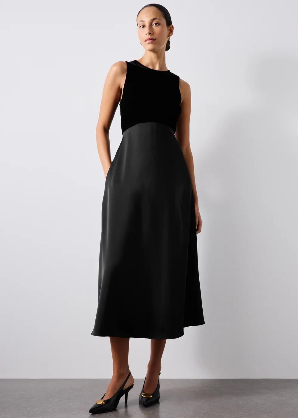 Black Satin Velvet Midaxi Dress - 8 Image 1
