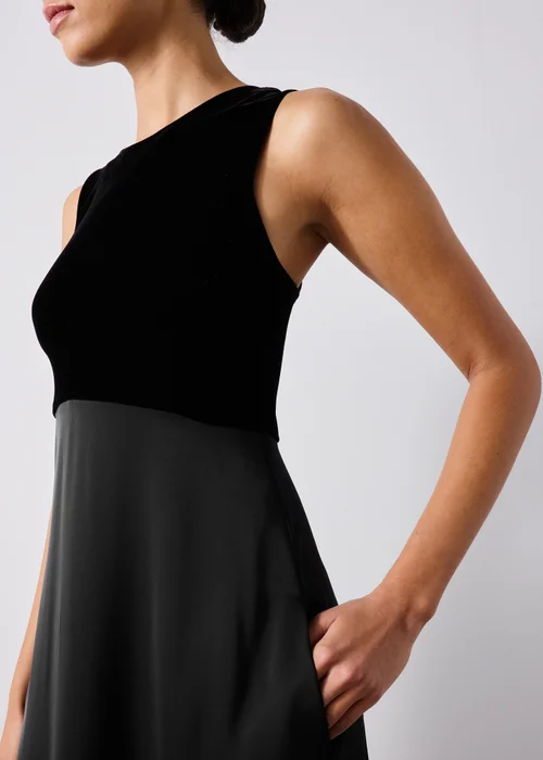 Black Satin Velvet Midaxi Dress - 8 Image 3