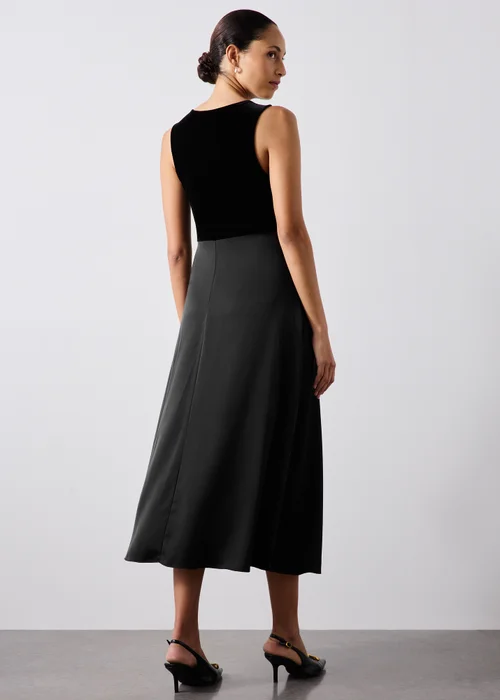 Black Satin Velvet Midaxi Dress - 8 Image 2