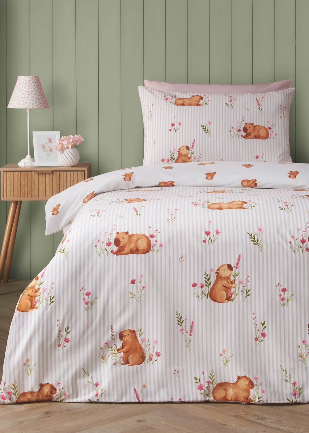 Catherine Lansfield Happy Capybara Duvet Cover Set Natural - Double Image 1
