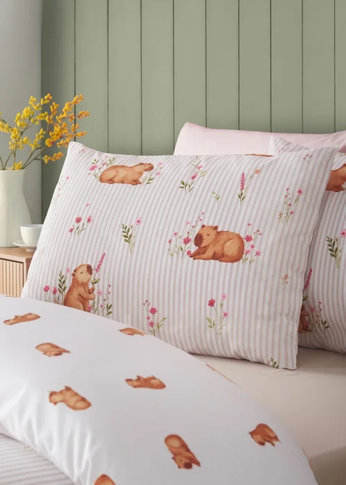 Catherine Lansfield Happy Capybara Duvet Cover Set Natural - Double Image 4