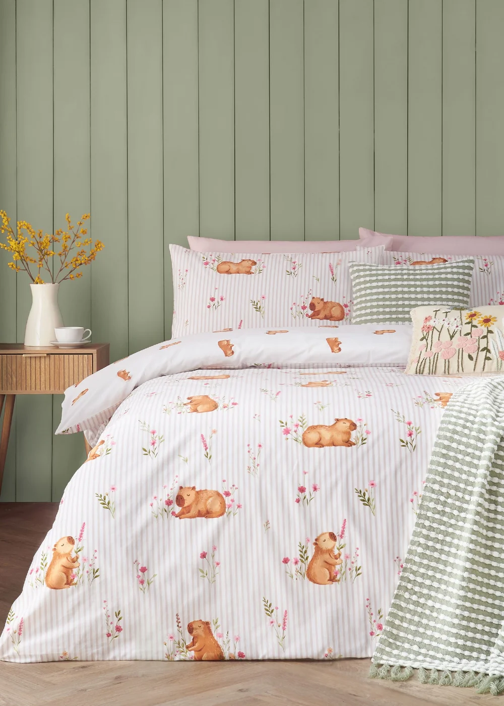 Catherine Lansfield Happy Capybara Duvet Cover Set Natural - Double Image 2