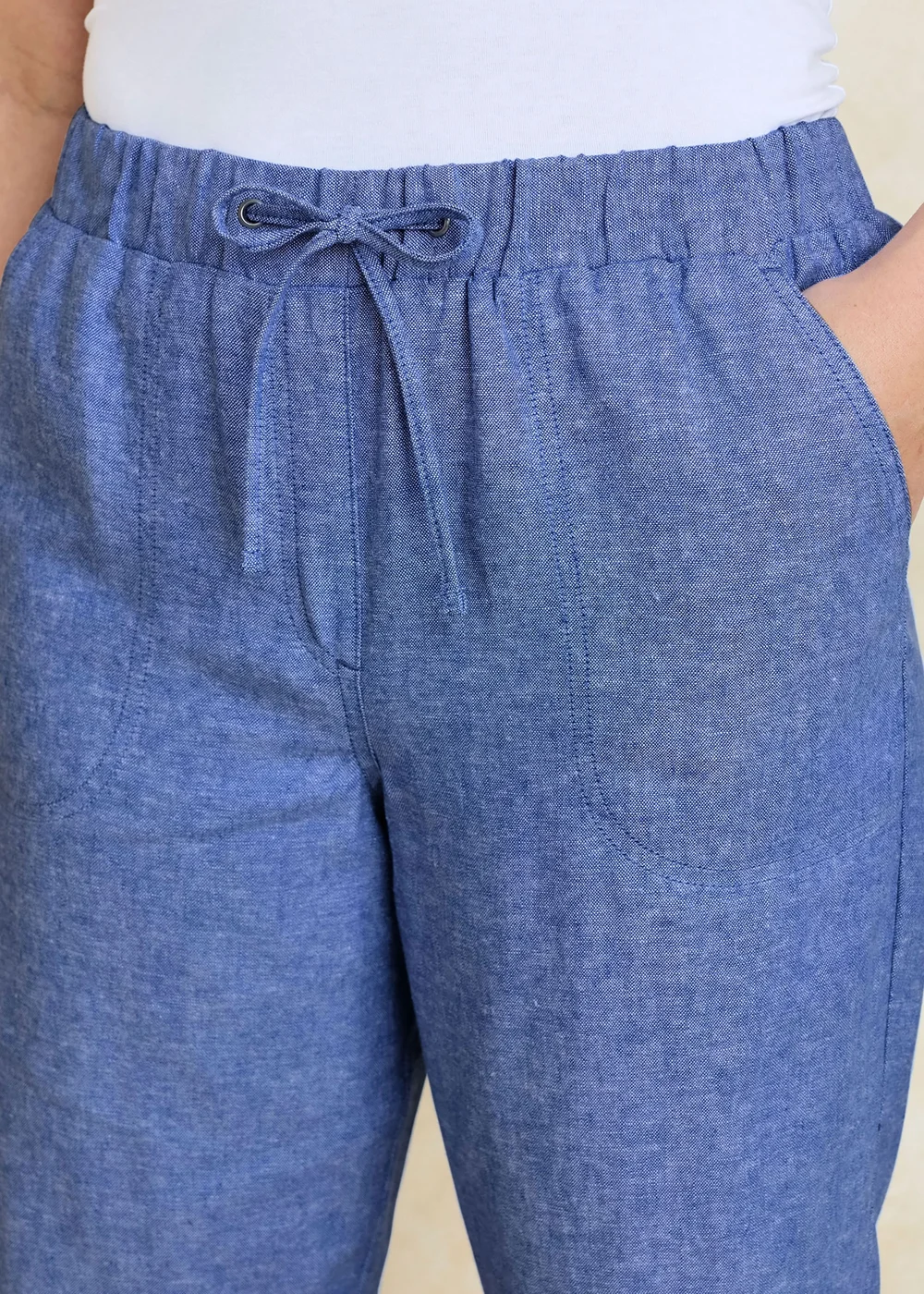 Cotton Traders Cornflower Linen Blend Relaxed Fit Shorts - 20 Image 4