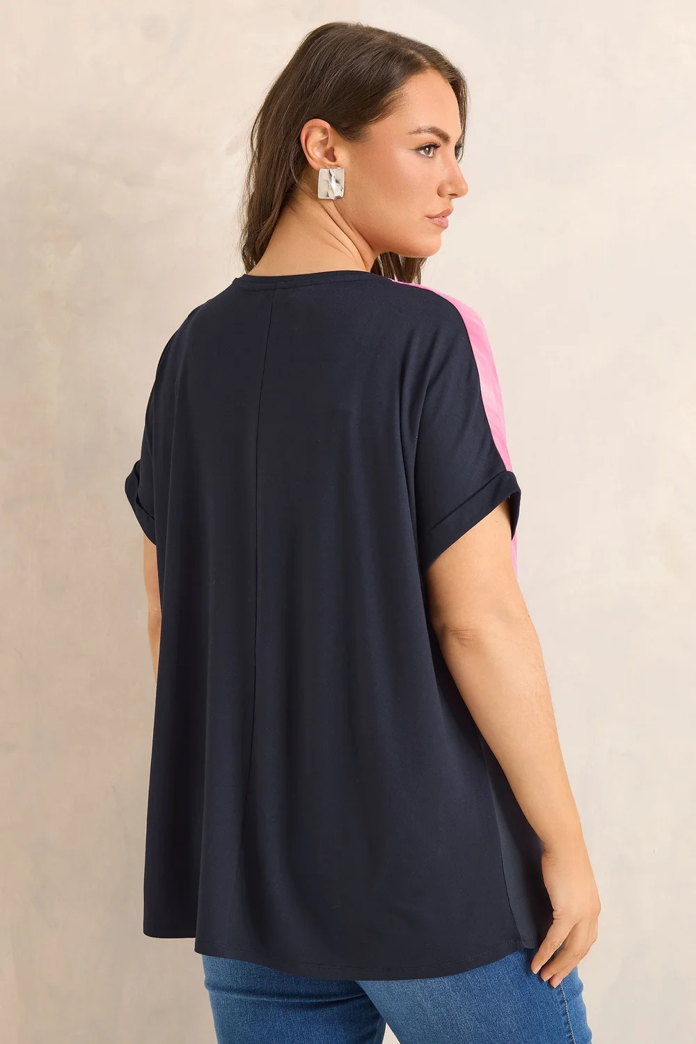 Evans Curve Navy Blue & Pink Blurred Top - 20 Image 3
