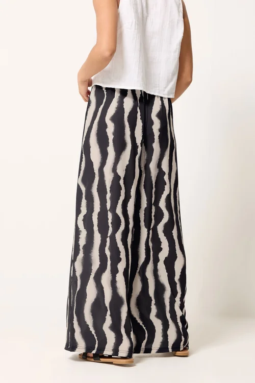 PixieGirl Petite Black Abstract Striped Wide Leg Trousers - 6/L27 Image 3