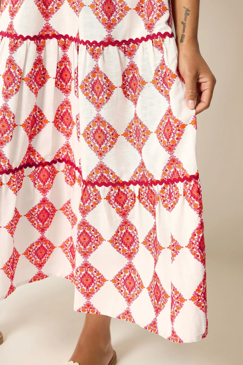 M&Co Ivory White Abstract Tile Print Maxi Dress - 12 Image 4