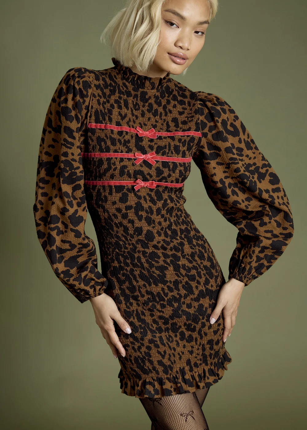 Neon Rose Brown Shirred Bodice Bow Detail Mini Dress - L Image 3
