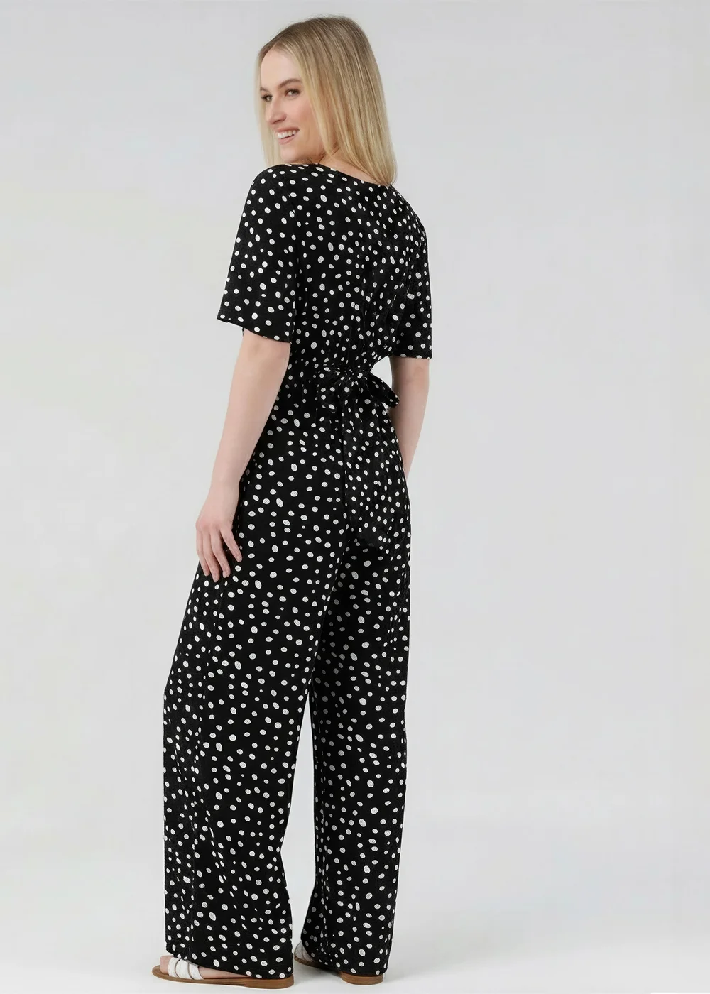 Wednesday’s Girl Black Polka Dot V-Neck Button Tie Fastening Wide-Leg Jumpsuit - 10 Image 4