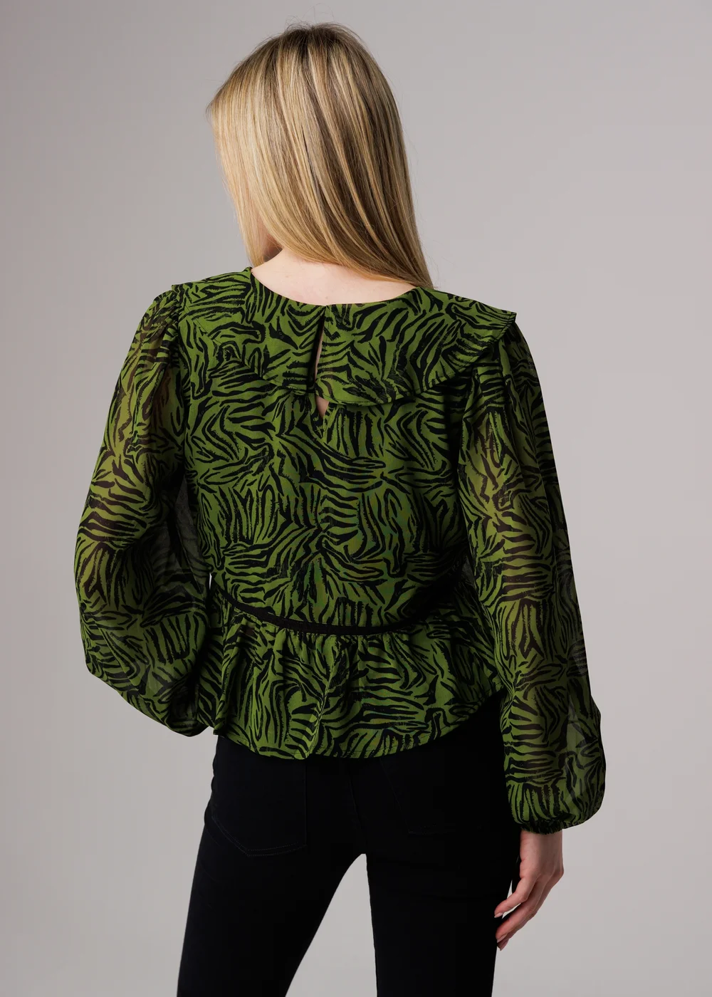 Influence Green Animal Print Ruffle V-Neck Long Balloon Sleeve Blouse - 12 Image 2