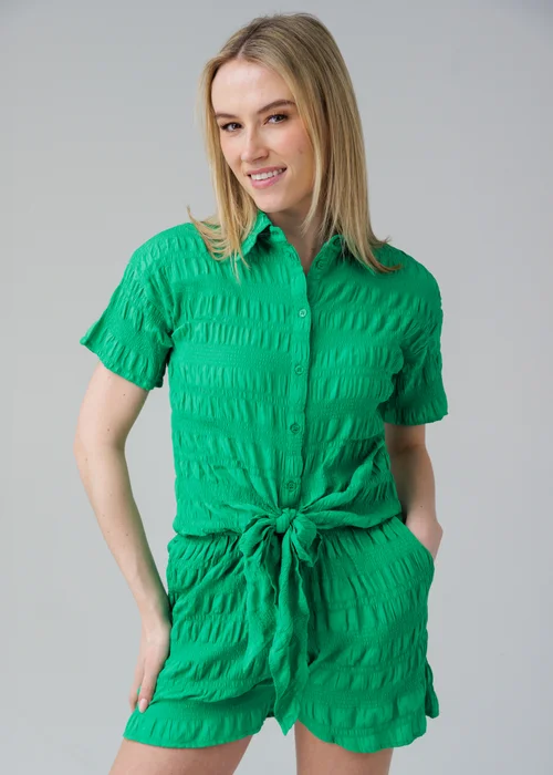 Influence Green Textured Smocked High Waist Elasticated Shorts - 8 Image 3
