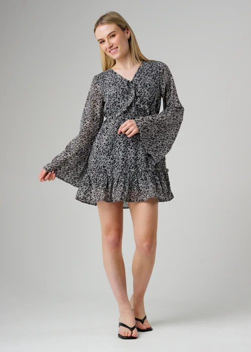 Wednesday’s Girl Black Floral V Neck Angel Sleeve Mini Dress - M Image 1