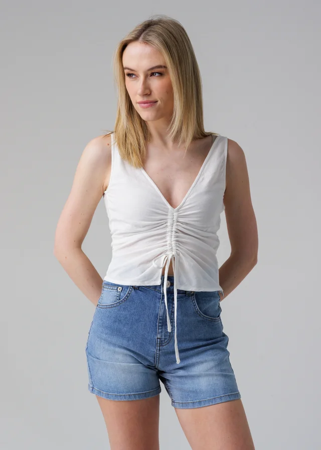 Influence White Sleeveless V-Neck Tie Front Cropped Top
