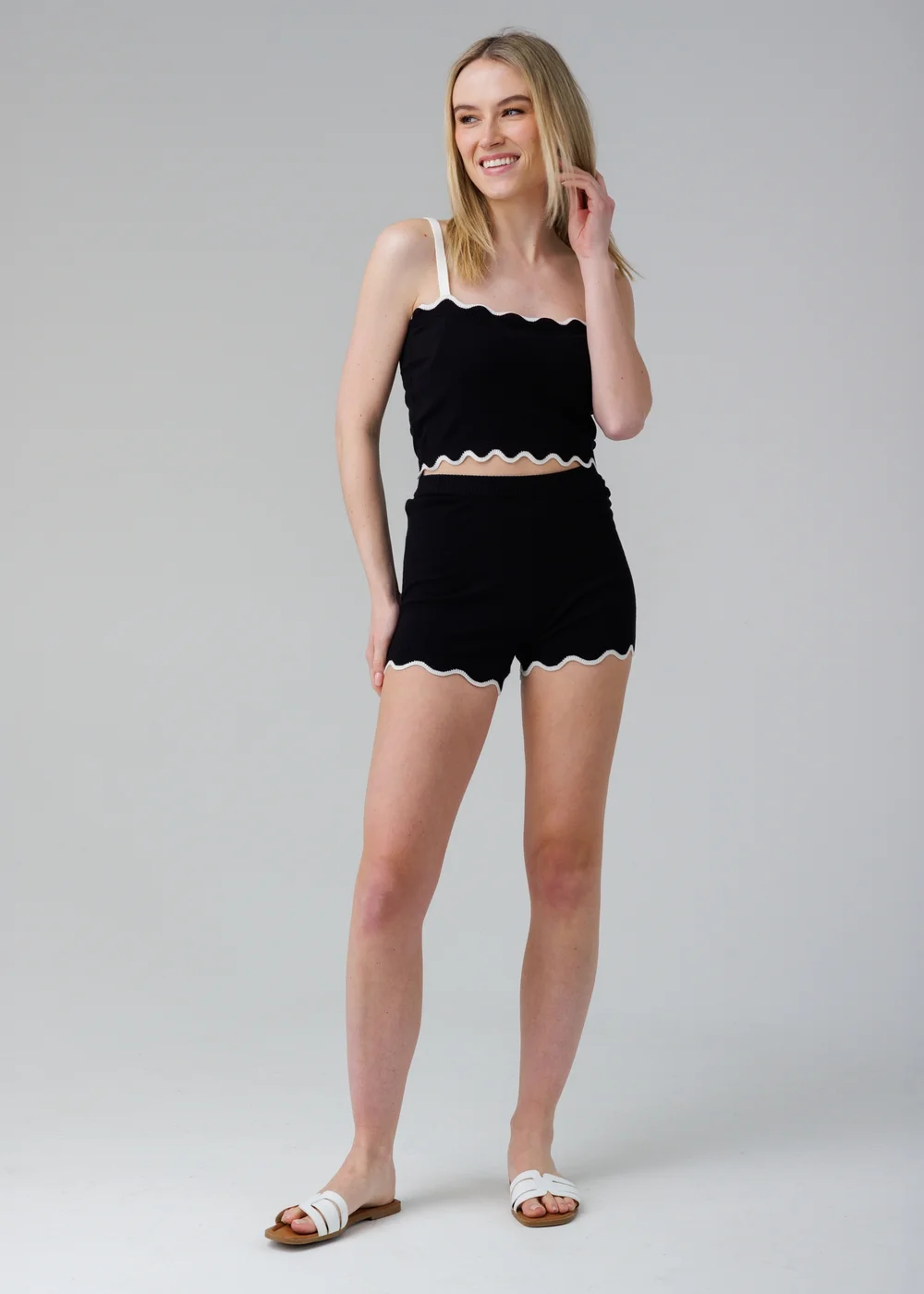 Influence Black High Waisted Knit Shorts With Elasticated Waistband - 10 Image 4