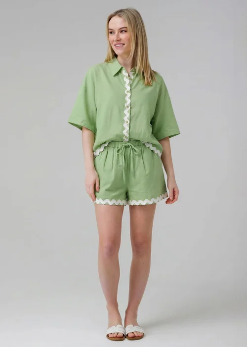 Wednesday's Girl Green Cotton Linen Zig Zag Hem Shirt - 8 Image 3