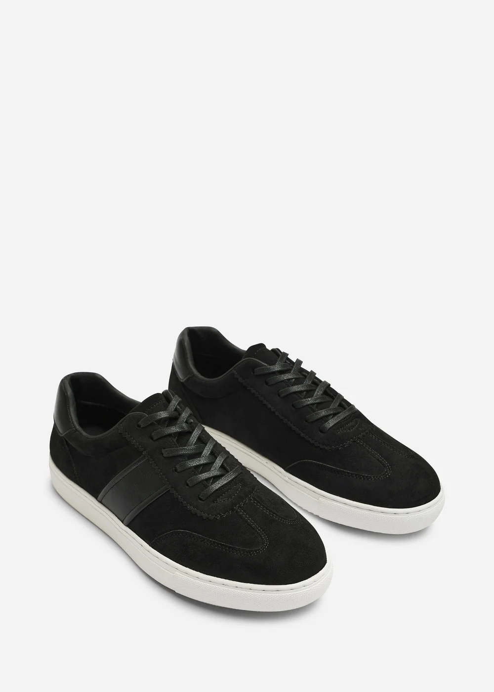 Where's That From Clark Black Low Cut Lace Up Trainers - 12 Image 4