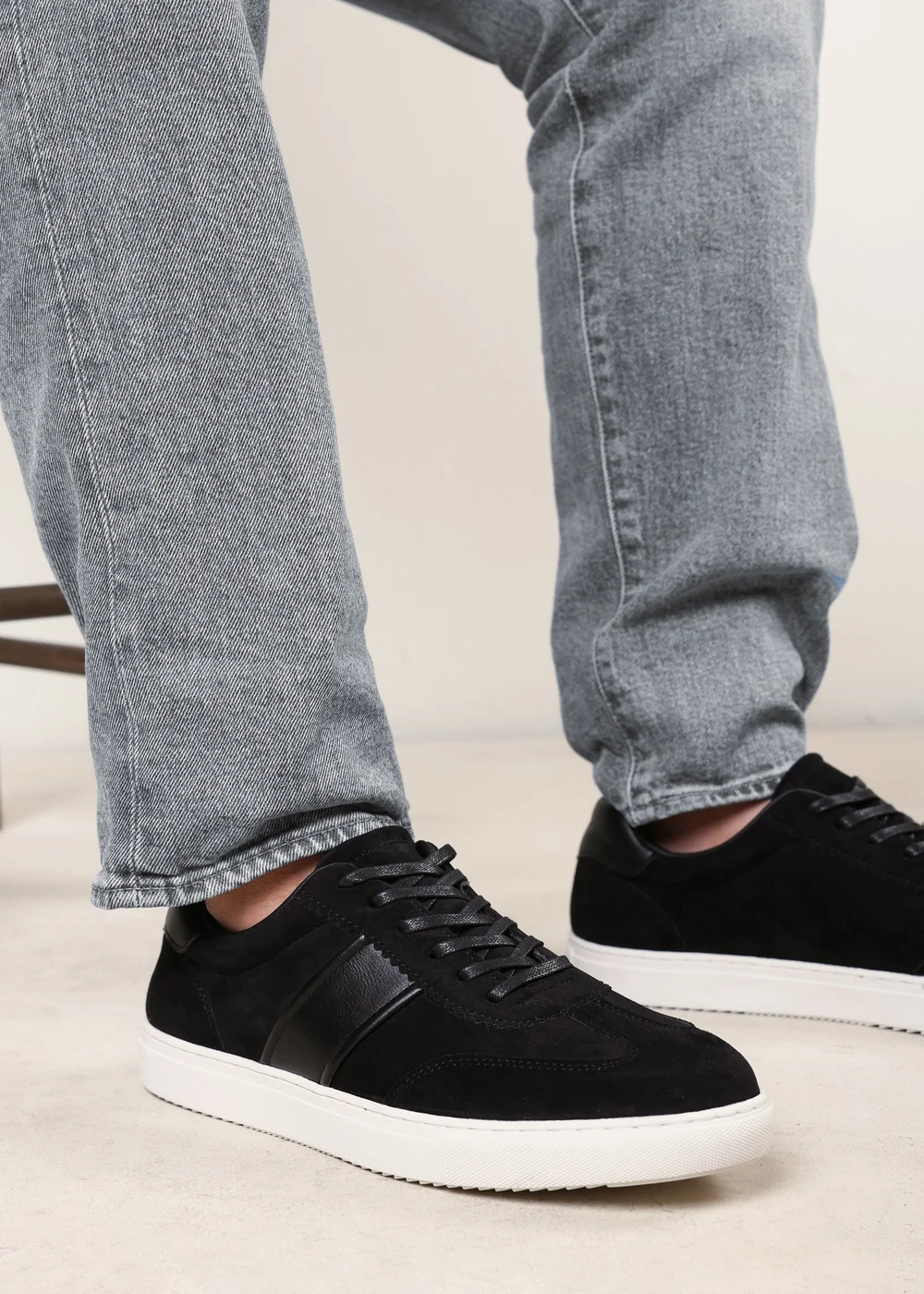 Where's That From Clark Black Low Cut Lace Up Trainers - 12 Image 1