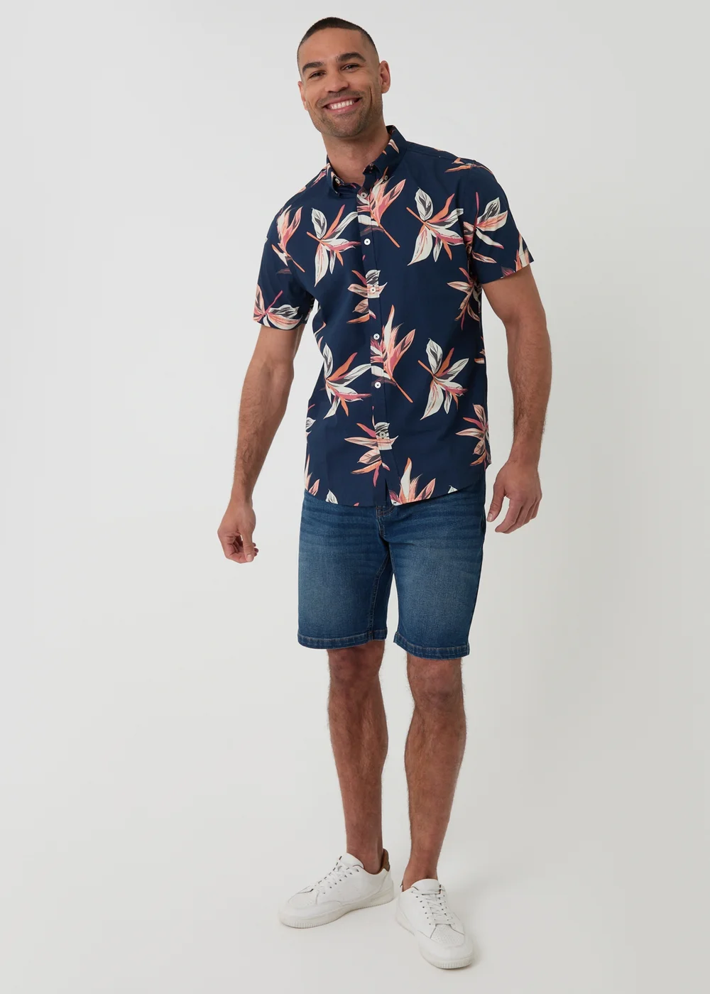 Threadbare Navy Tropical Leaf Print Cotton Short Sleeve Shirt - M Image 3