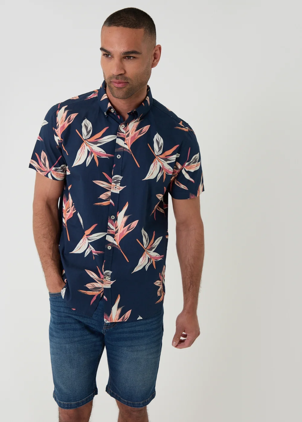 Threadbare Navy Tropical Leaf Print Cotton Short Sleeve Shirt - M Image 1