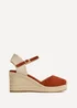 Linzi Present Rust Closed Toe Wedges - Size 6 Image 2