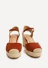 Linzi Present Rust Closed Toe Wedges - Size 6 Image 3
