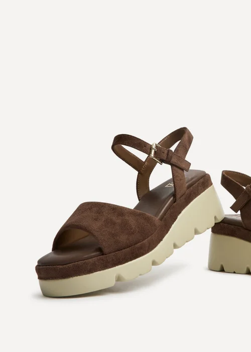Linzi Nyla Brown Platform Cleated Sandals - 3 Image 5