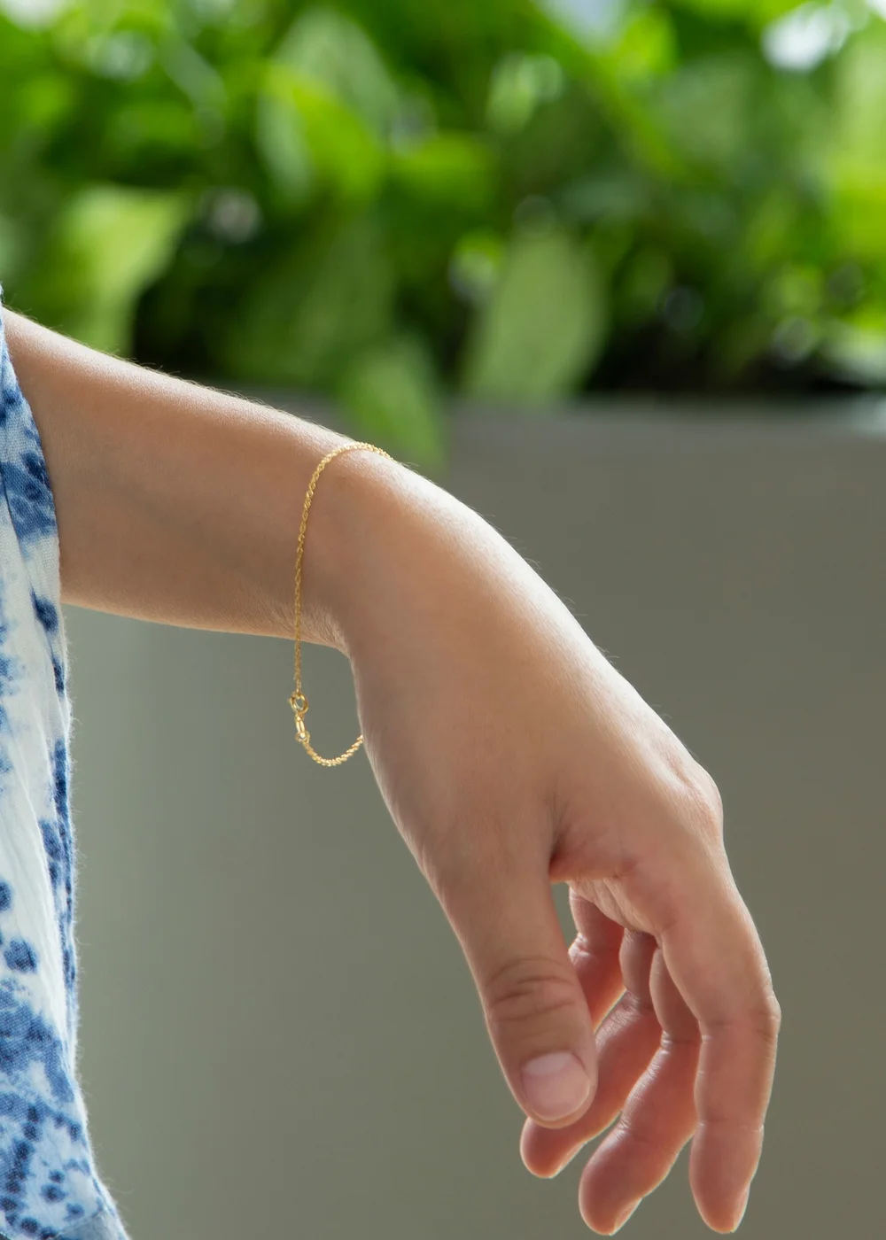 Golden Moments 9ct Yellow Gold Twist Curb Chain Bracelet - One Size Image 3
