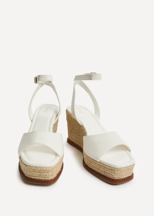 Linzi Scene White Wedge Sandals - Size 7 Image 3