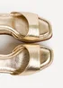 Linzi Scene Gold Wedge Sandals - Size 5 Image 5