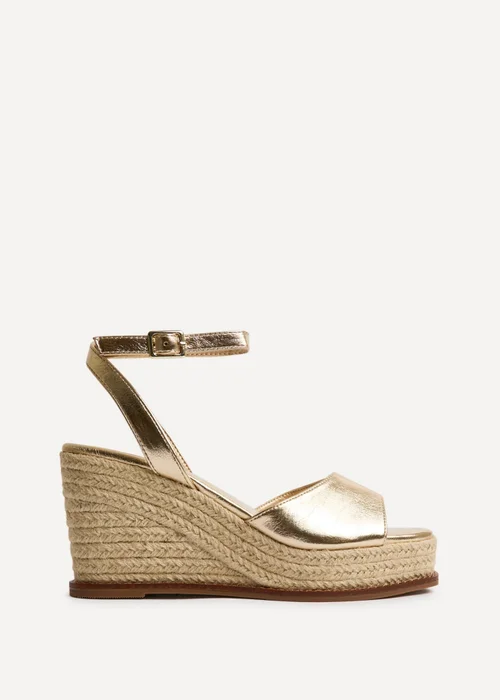 Linzi Scene Gold Wedge Sandals - Size 5 Image 2