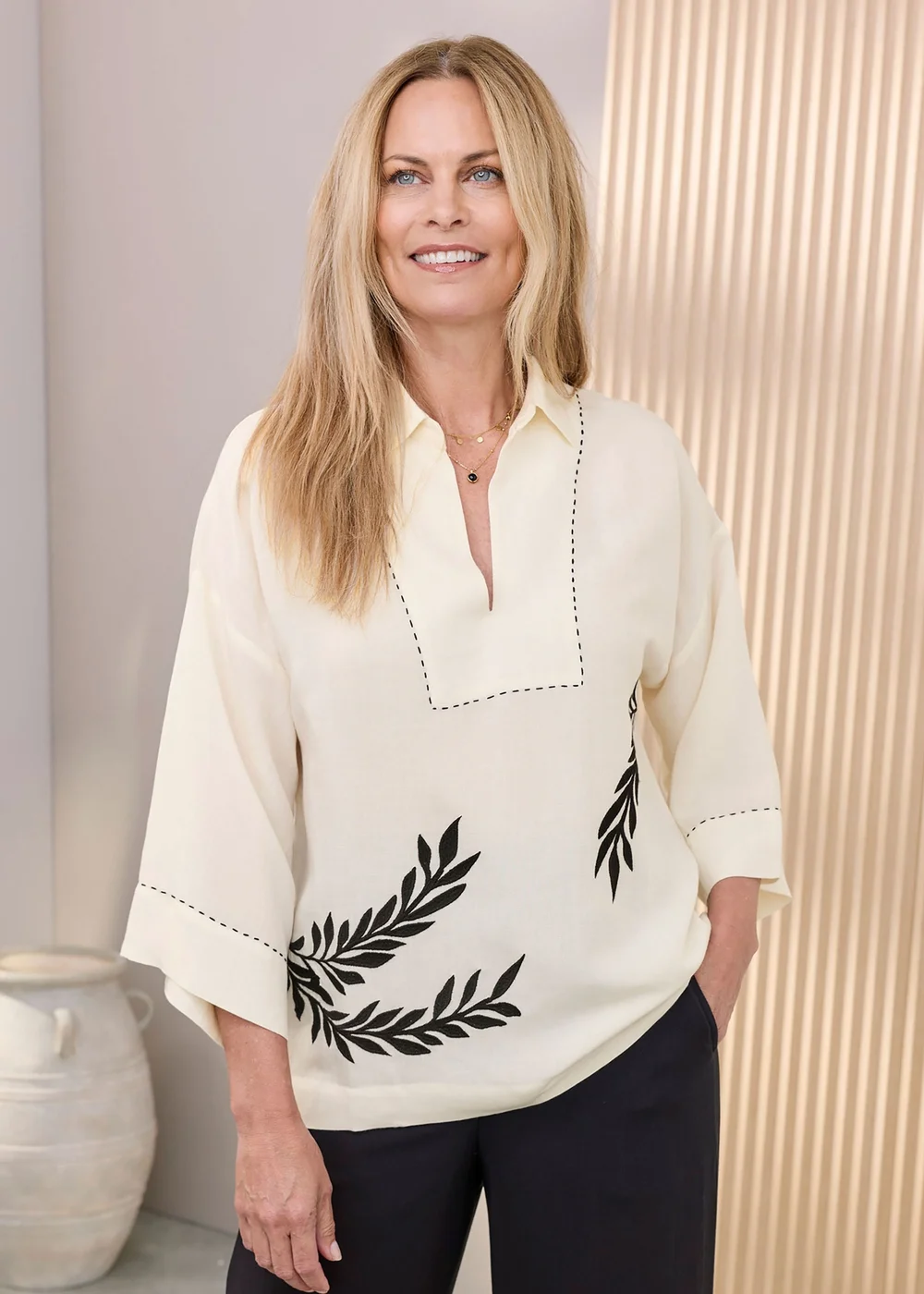 Cotton Traders Cream 3/4 Sleeve Placement Embroidered Top - 18 Image 2