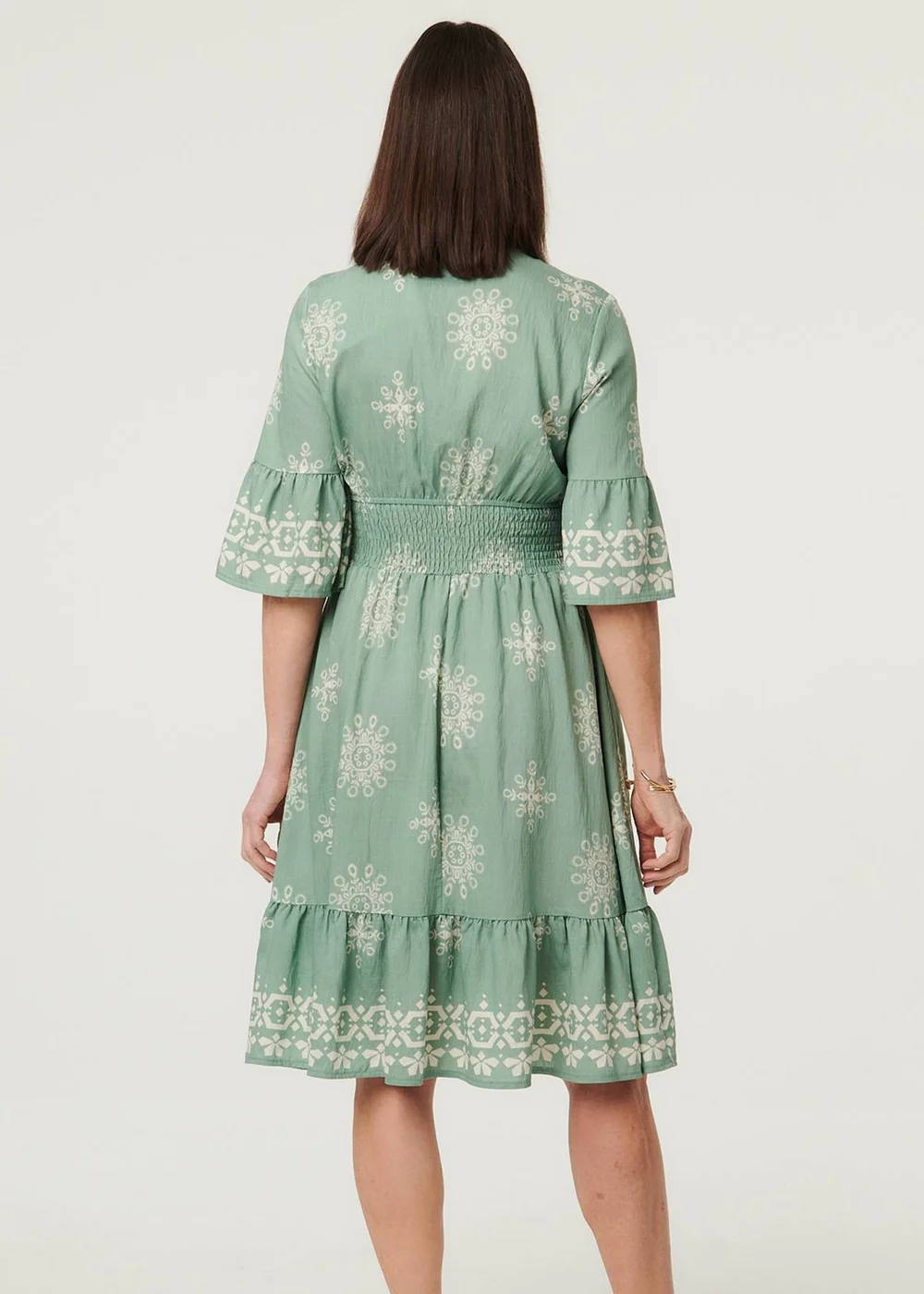 Izabel London Green Border Print Knee Length Dress - 12 Image 2